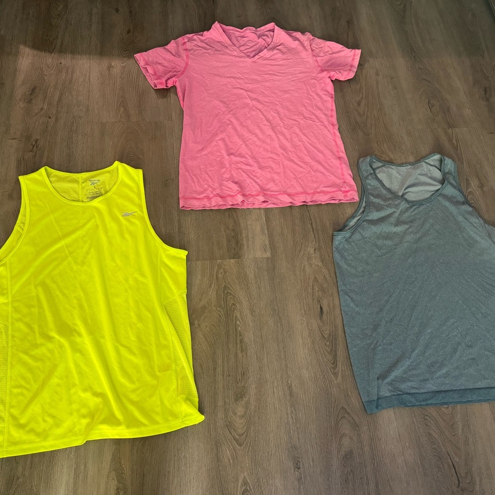 Men’s Lululemon & Reebok athletic shirt tank tops size large